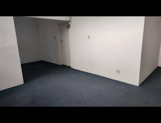 INDUSTRIAL PROPERTY TO RENT IN EPPING